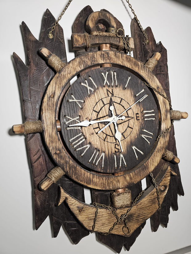 Nautische Rustikale Wanduhr – Anker- & Schiffsrad-Design