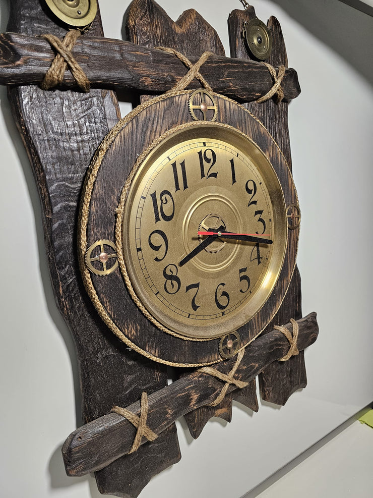 Vintage Rustikale Wanduhr – Eulen-inspiriertes Holzdesign